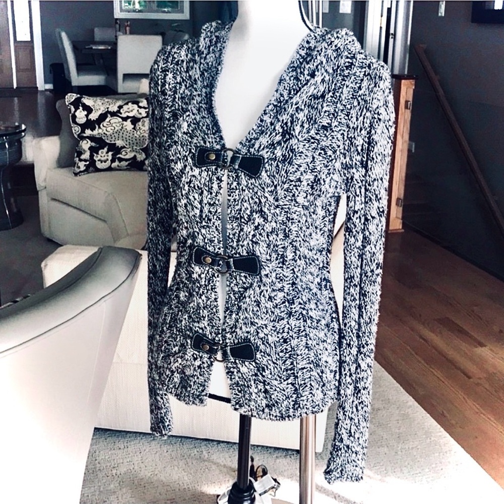 STYLE & CO. Black & White Knit Sweater |Leather Fasteners & Gold Buckle, EUC PM7